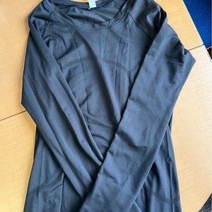 Lululemon swiftly tech long sleeve